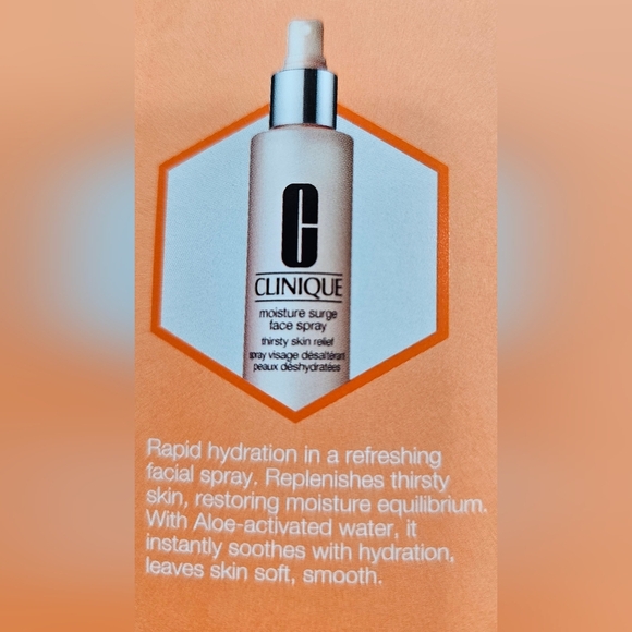 Clinique Summer Day Essentials Set- Facial Spray, Lips, Cream, and SPF Protector - Picture 4 of 9